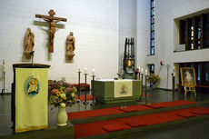 Katholische Pfarrkirche Zum Heiligen Kreuz Zierenberg (Foto: Karl-Franz Thiede)